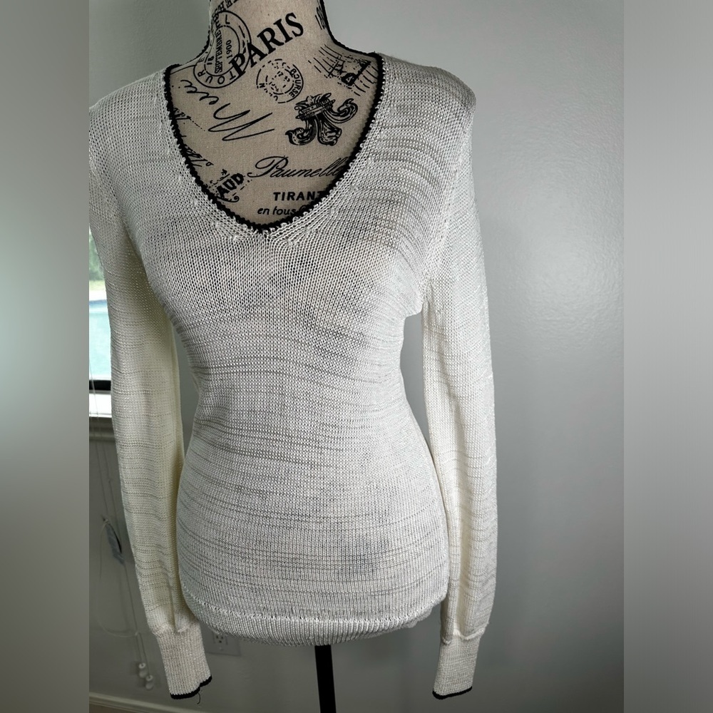 Elie Tahari Sweater White V Neck Black Trim Size Small Beige - Picture 2 of 8